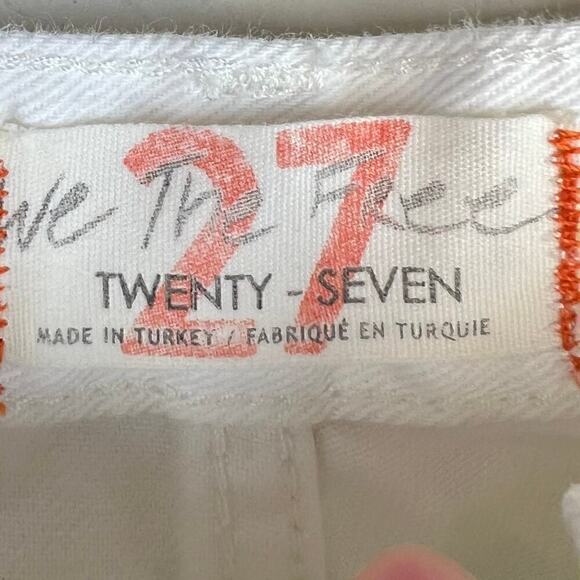 Free People x REVOLVE Maggie Mid Rise Button Fly Straight Jeans Size 27 White - Picture 6 of 9